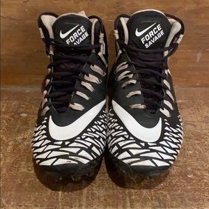 Nike mid force savage